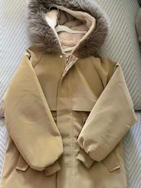 Light weight ultra warm coat